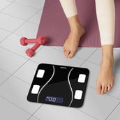 2 - beatXP Fusion Curve Weighing Scale, Black